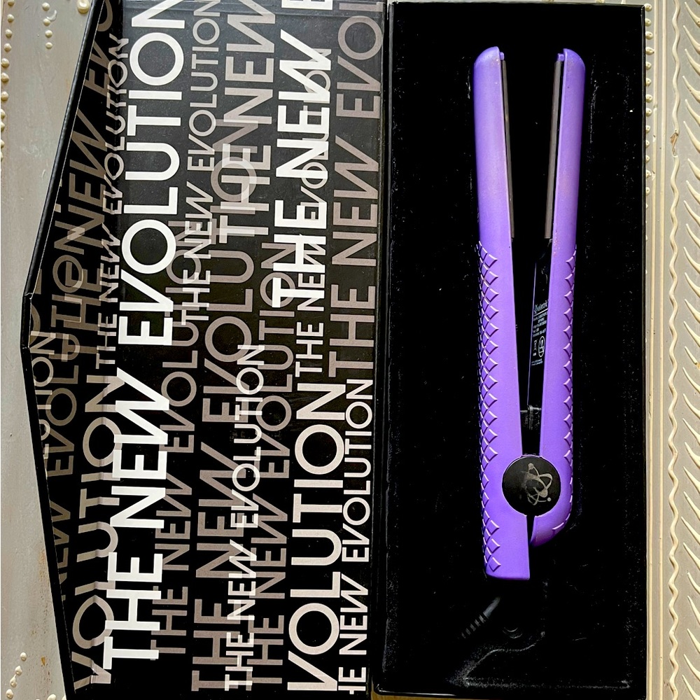 Straightening device, goes up to 460. Ceramic plate